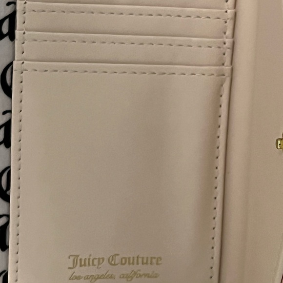 Juicy Couture Wallet - Picture 7 of 7